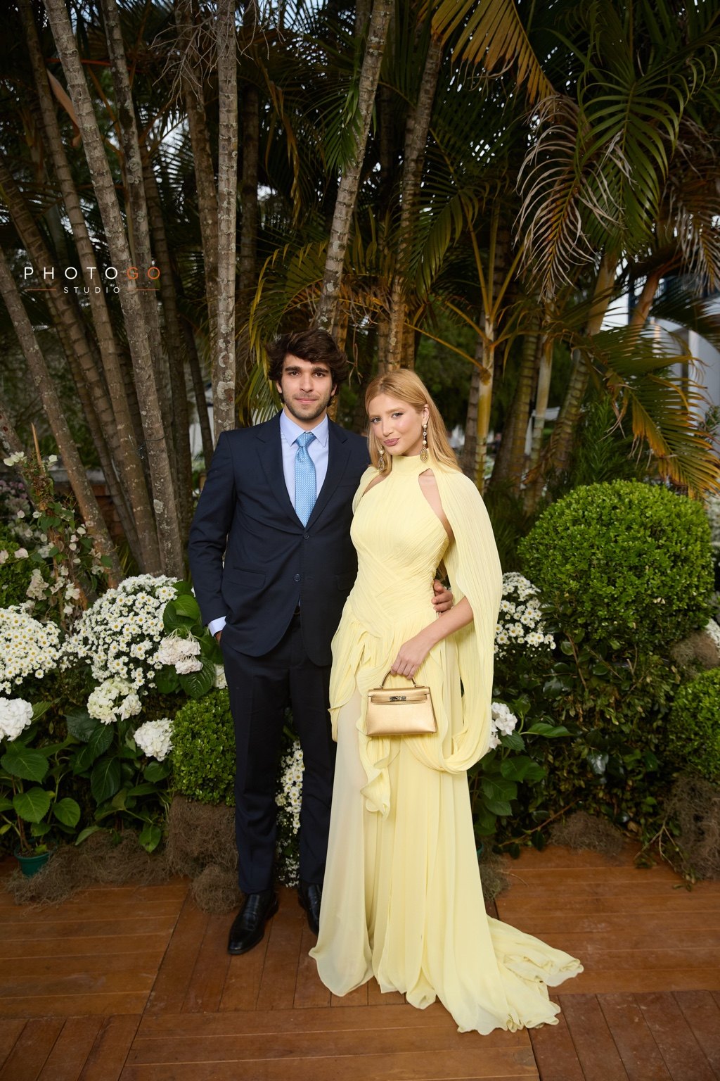 Retrato de casal em evento
